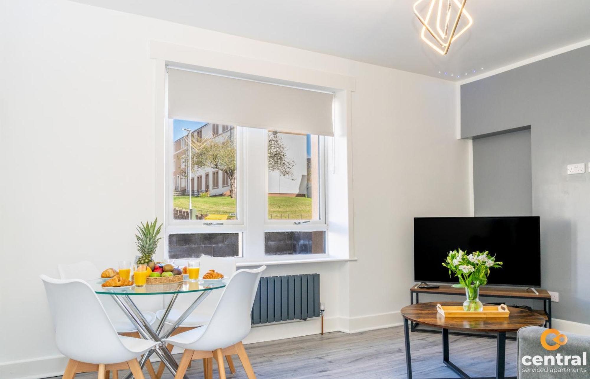 Central Serviced Apartments - 2 Bedroom - Free Street Parking - Fast Wifi - Smart Tvs In All Rooms - Ground Level - Family Neighbourhood - 3 X Double Beds - Heating 24-7 - Trade Stays - Weekly & Monthly Offers Dundee Eksteriør bilde