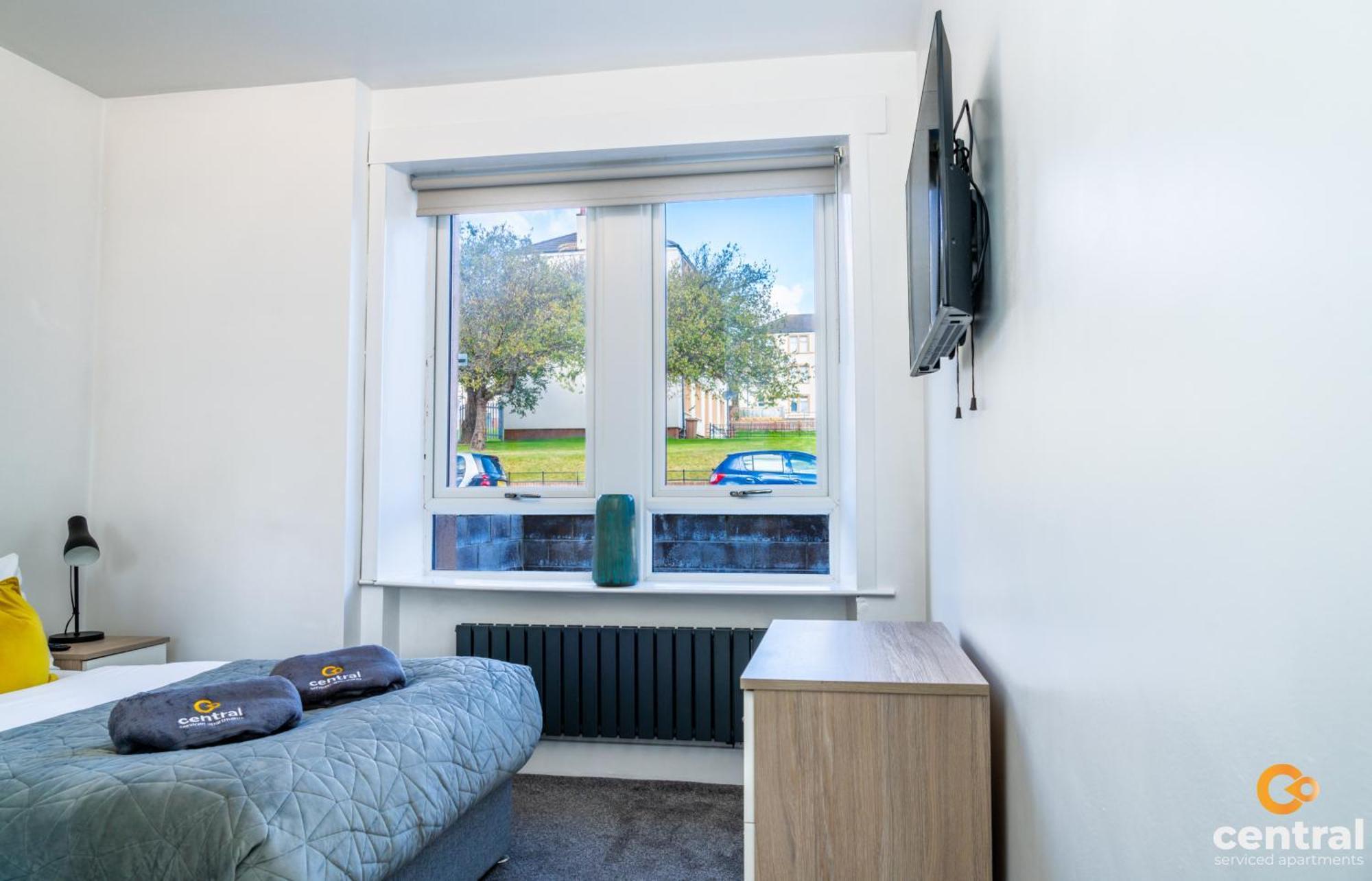 Central Serviced Apartments - 2 Bedroom - Free Street Parking - Fast Wifi - Smart Tvs In All Rooms - Ground Level - Family Neighbourhood - 3 X Double Beds - Heating 24-7 - Trade Stays - Weekly & Monthly Offers Dundee Eksteriør bilde