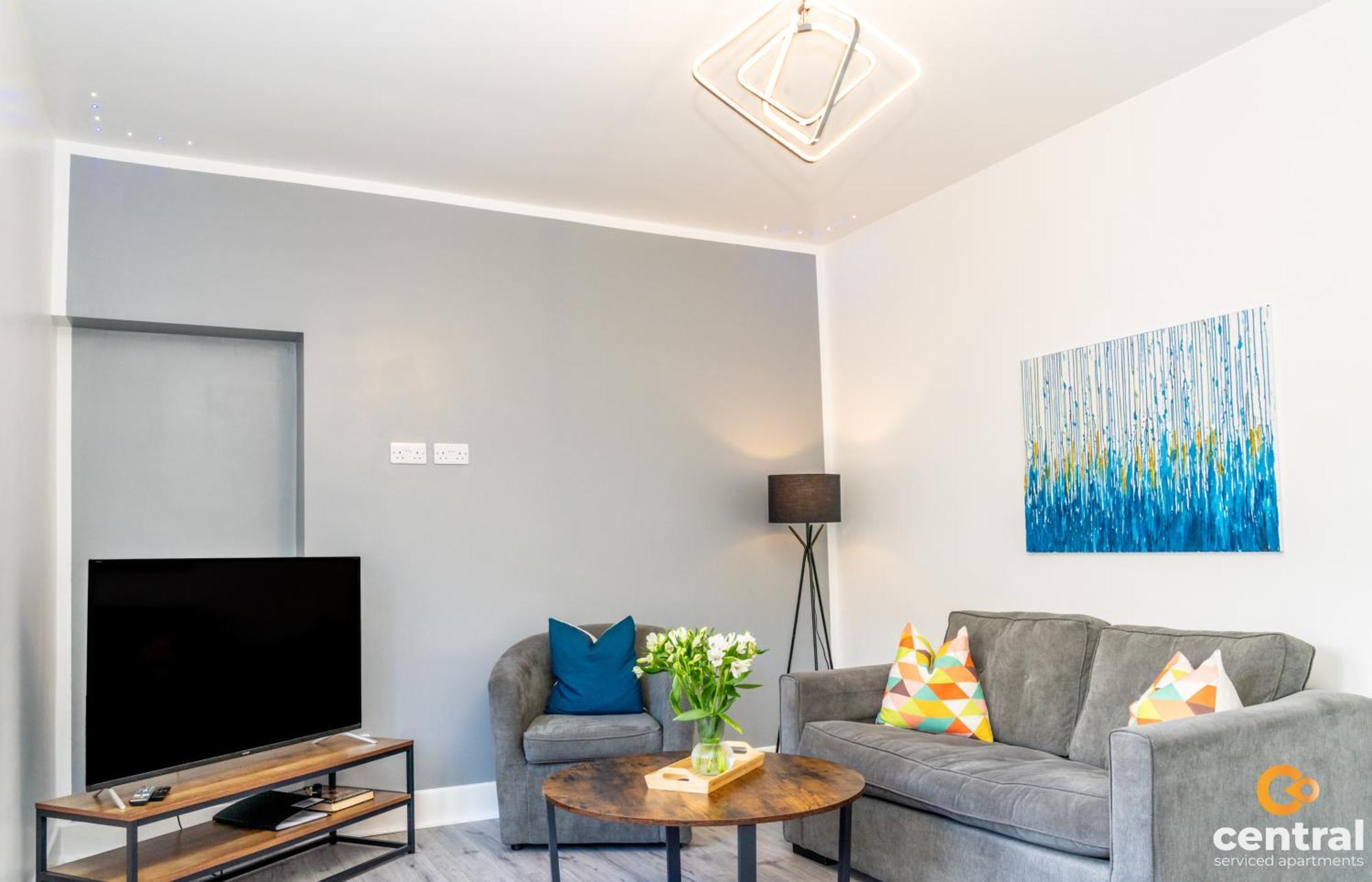 Central Serviced Apartments - 2 Bedroom - Free Street Parking - Fast Wifi - Smart Tvs In All Rooms - Ground Level - Family Neighbourhood - 3 X Double Beds - Heating 24-7 - Trade Stays - Weekly & Monthly Offers Dundee Eksteriør bilde