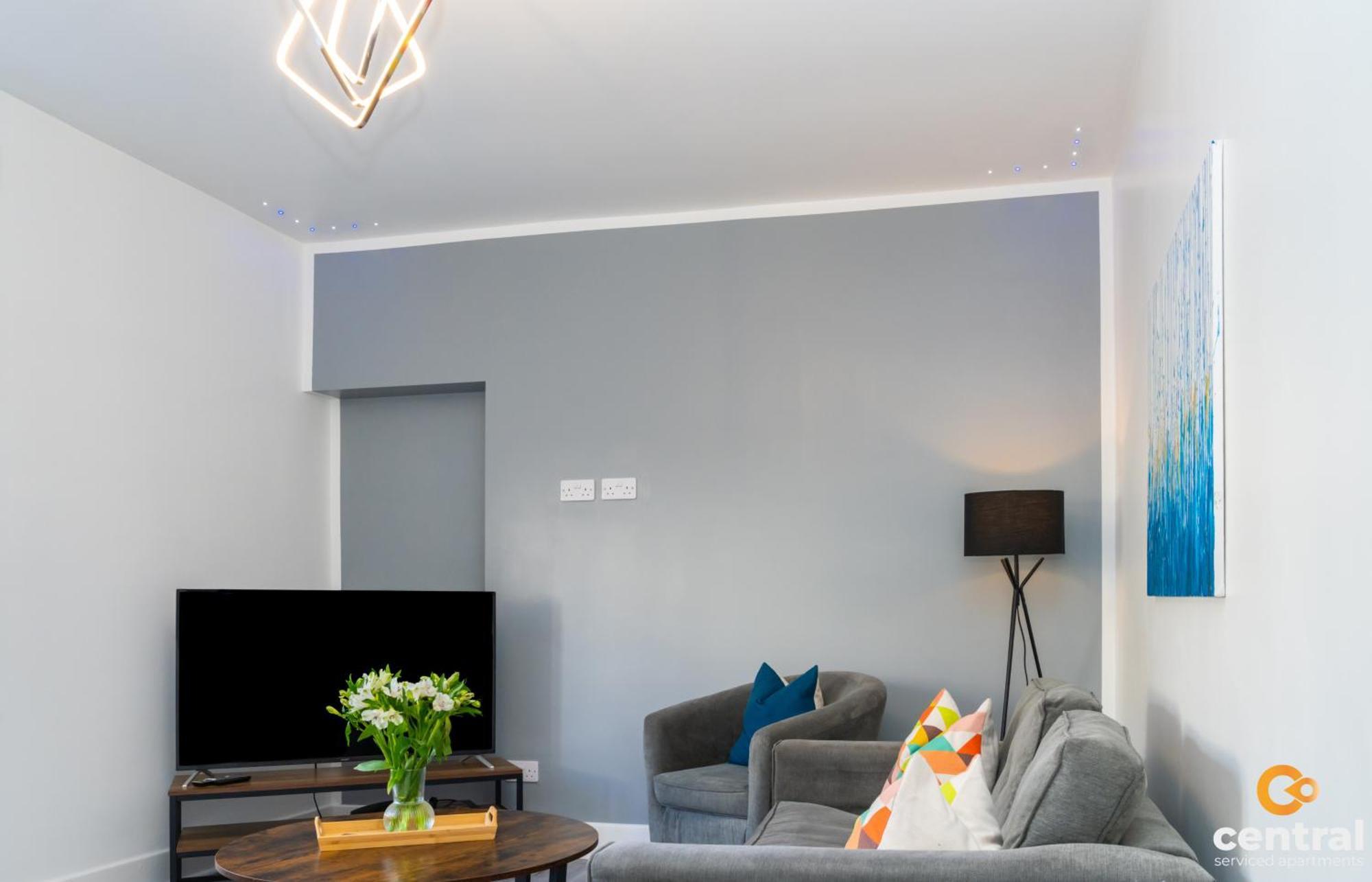 Central Serviced Apartments - 2 Bedroom - Free Street Parking - Fast Wifi - Smart Tvs In All Rooms - Ground Level - Family Neighbourhood - 3 X Double Beds - Heating 24-7 - Trade Stays - Weekly & Monthly Offers Dundee Eksteriør bilde